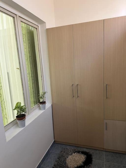 Apartment Near The Centre Of Tirana Exterior foto
